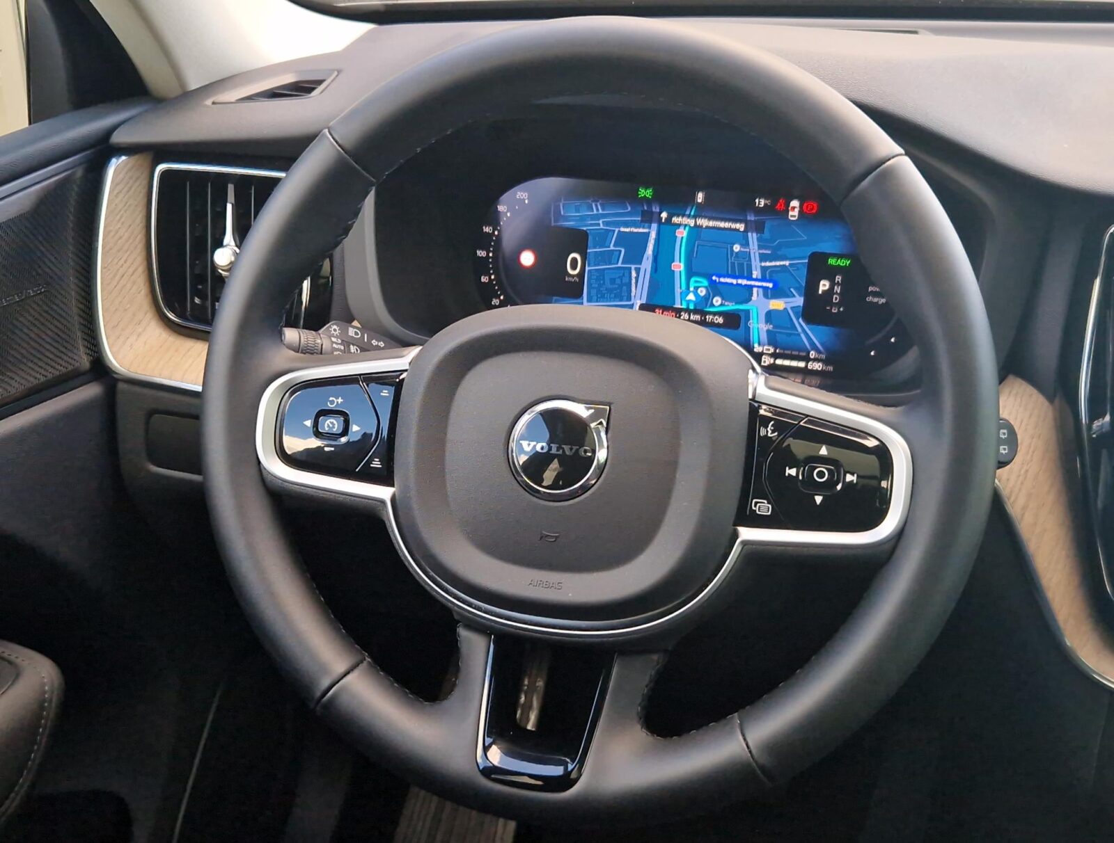 Volvo XC60 - Foto 12