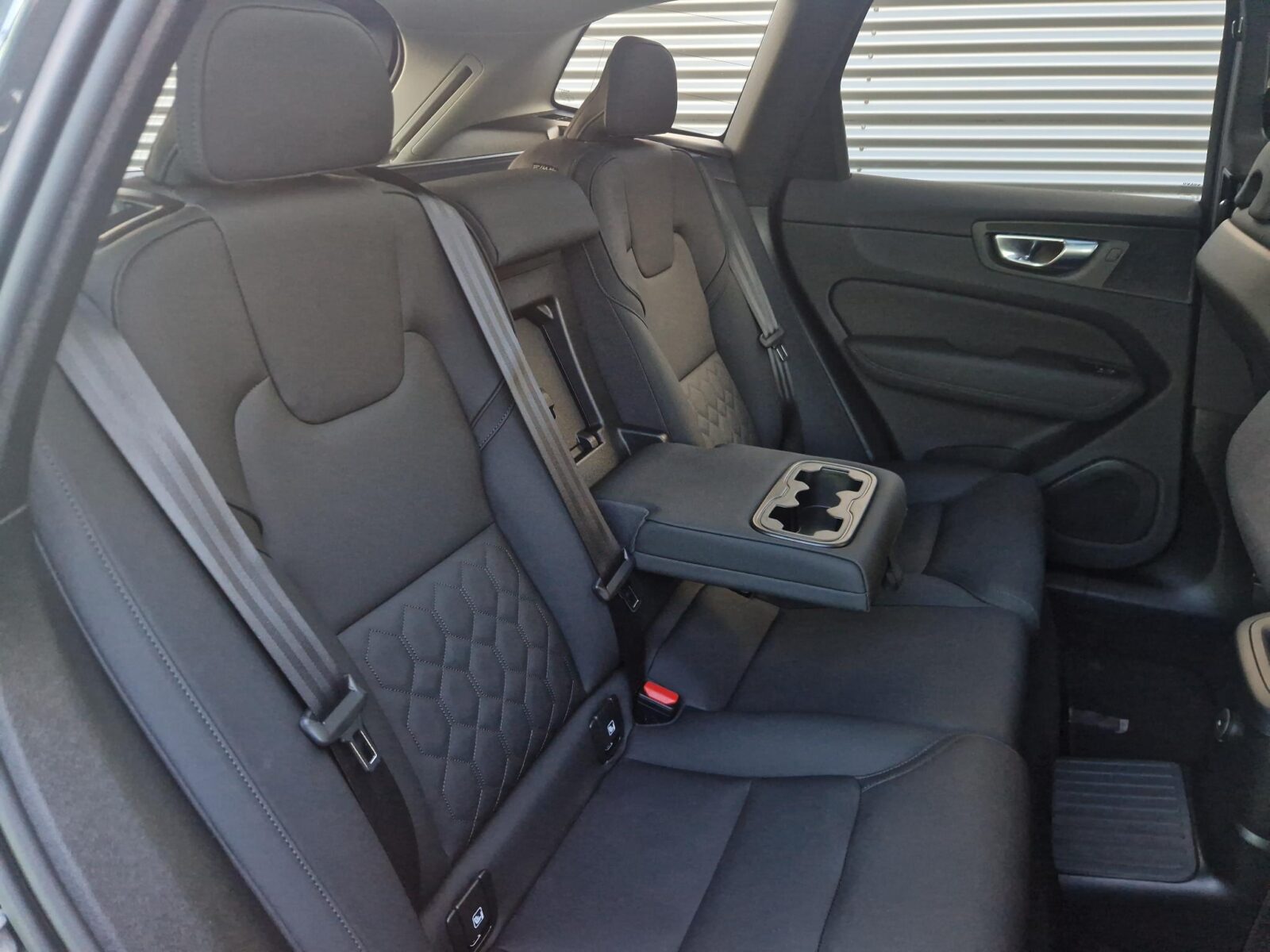 Volvo XC60 - Foto 25