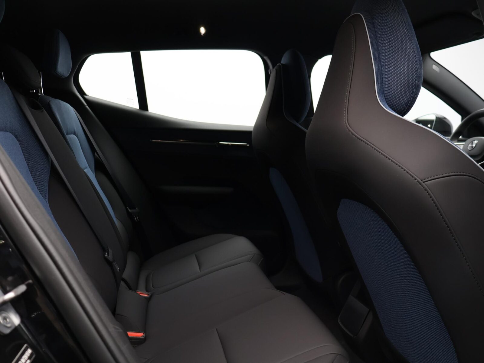 Volvo EX30 - Foto 10