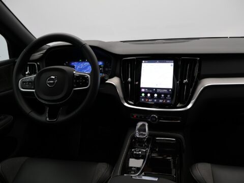 Volvo V60 2.0 T8 Plug-in hybrid AWD Plus Dark
