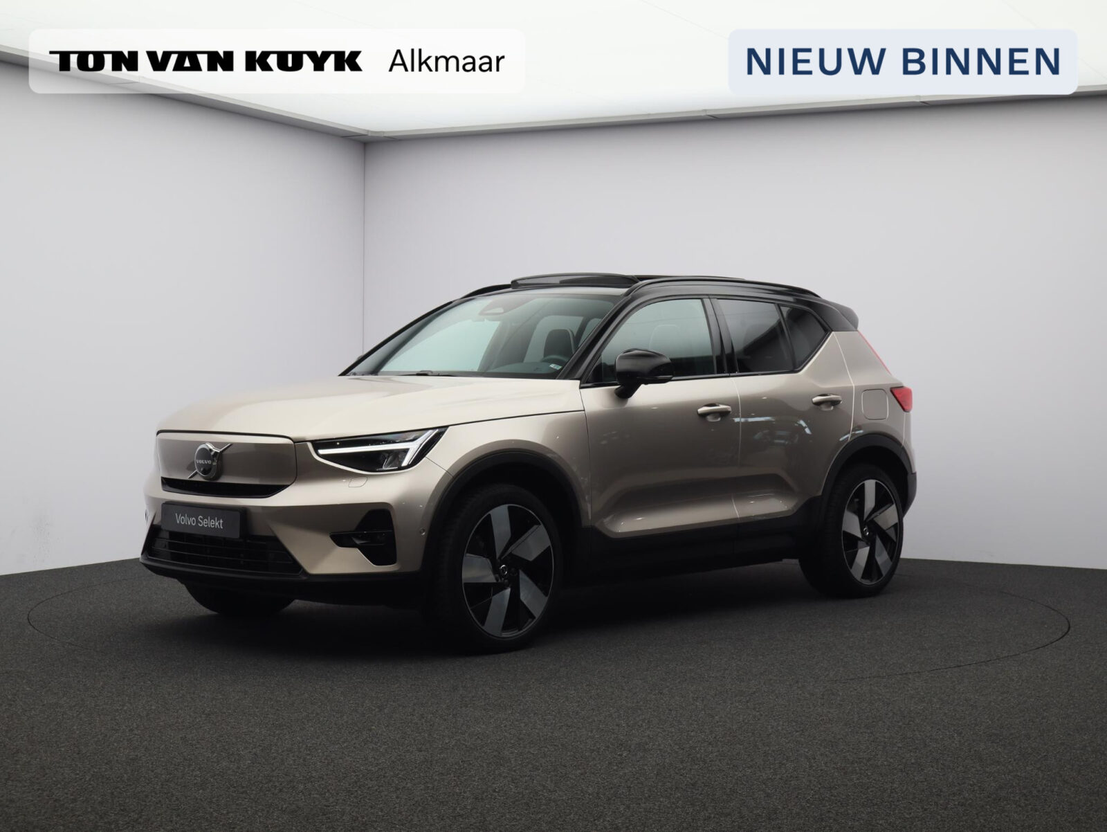 Volvo XC40 - Foto 1