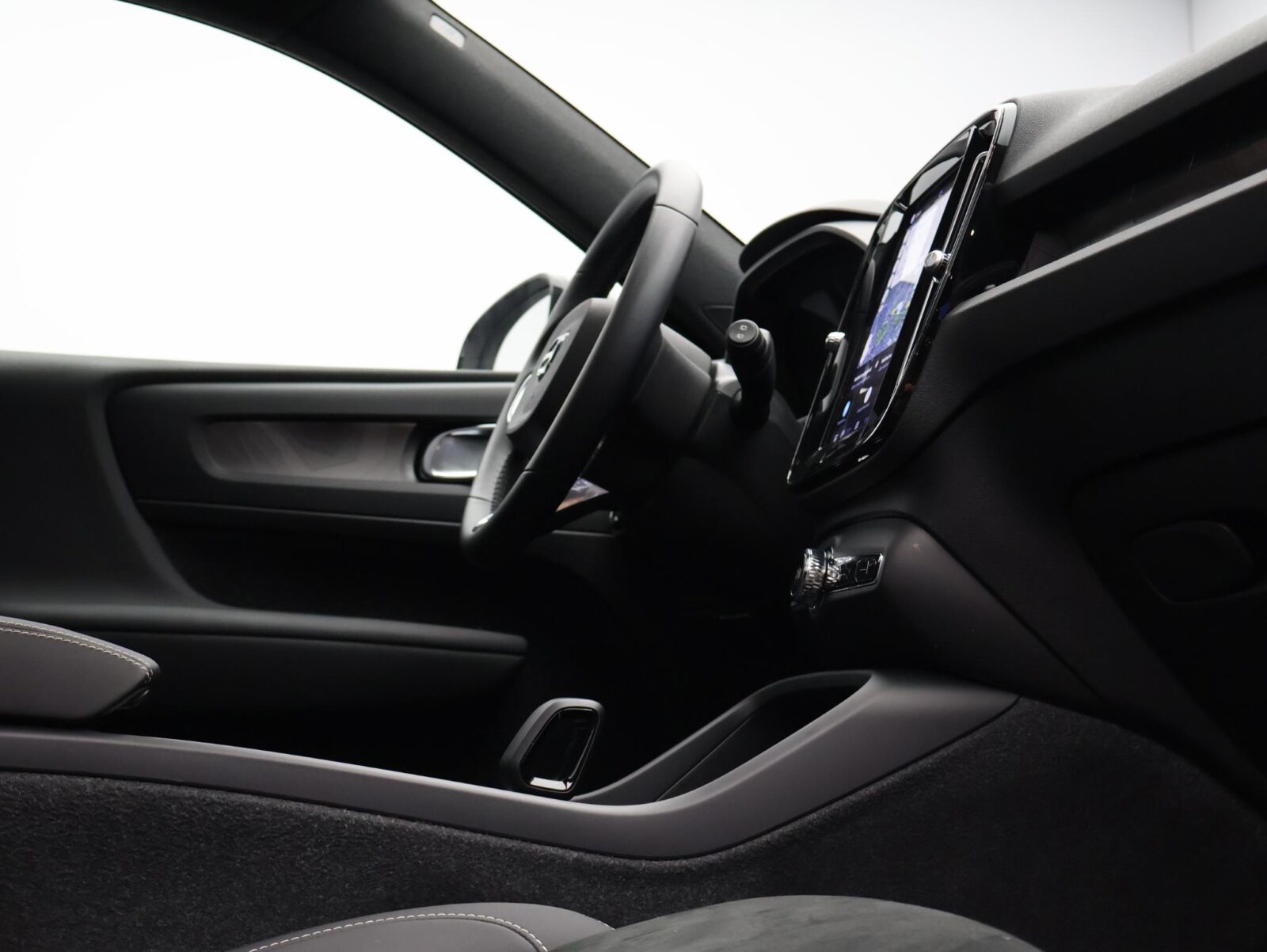 Volvo XC40 - Foto 12