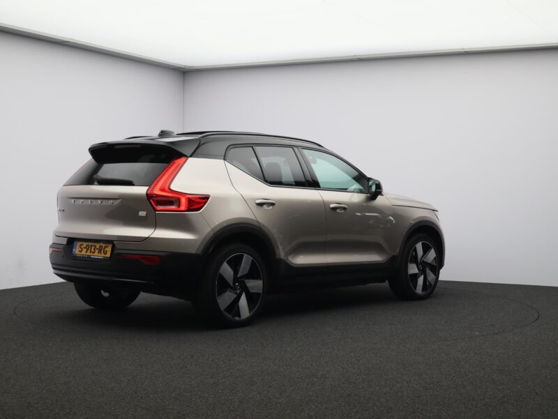 Volvo XC40 - Foto 2