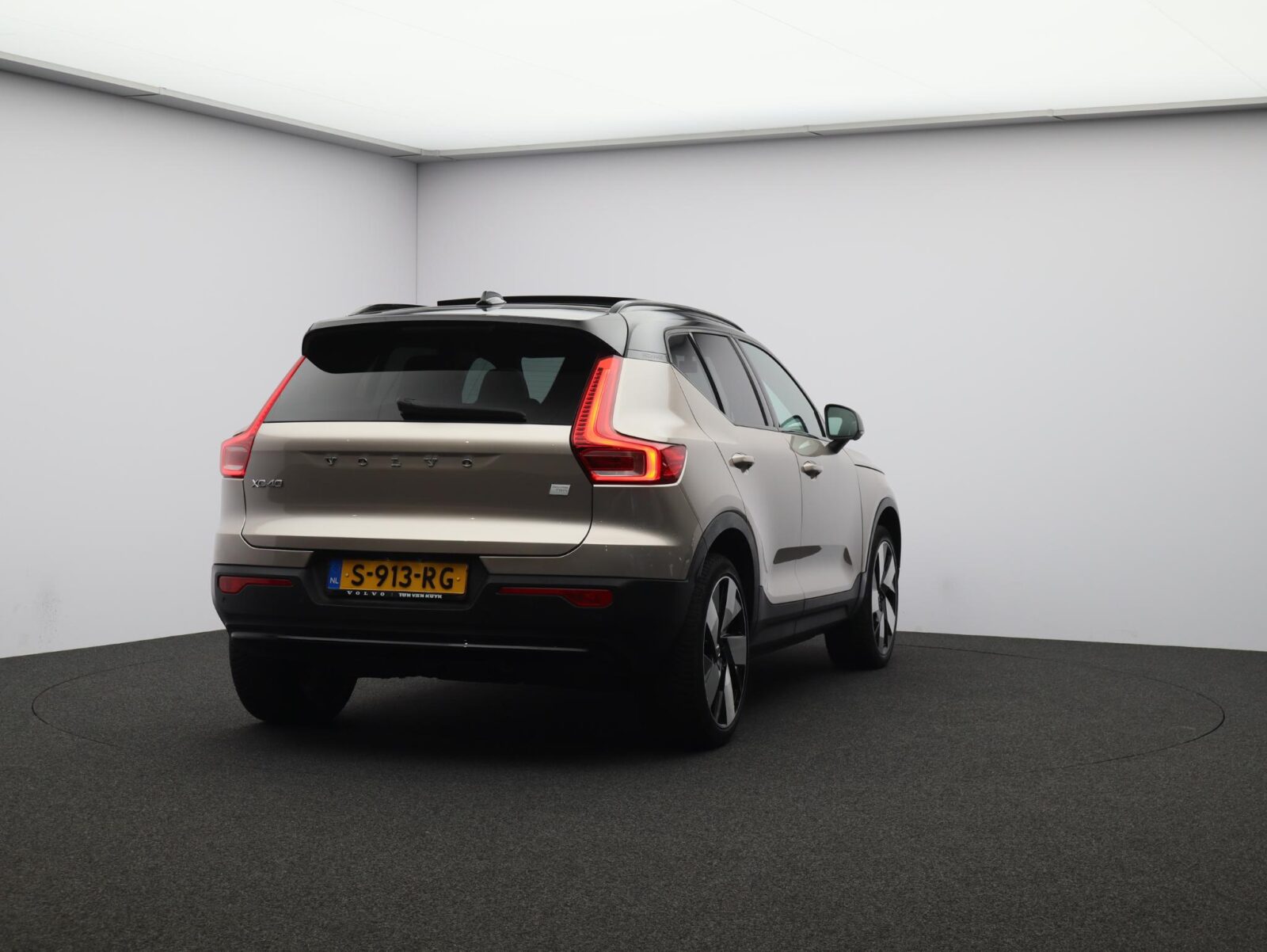 Volvo XC40 - Foto 27