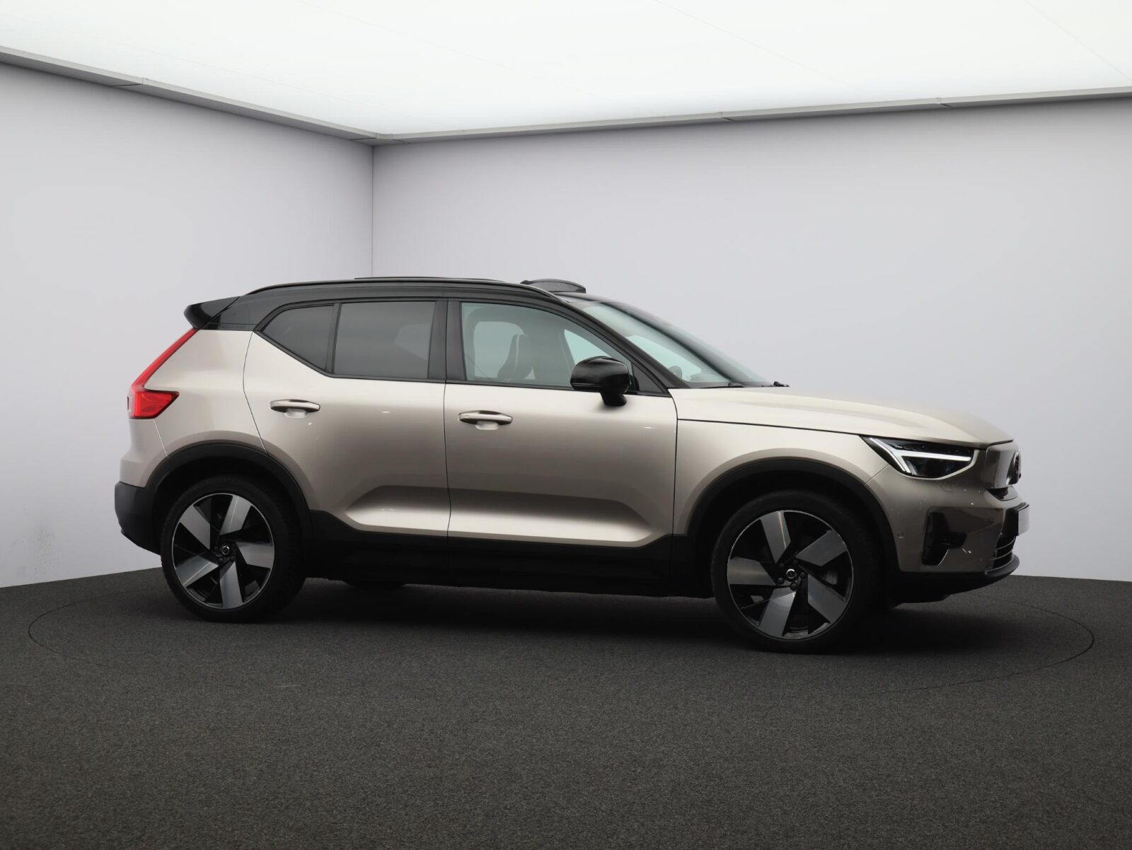 Volvo XC40 - Foto 29