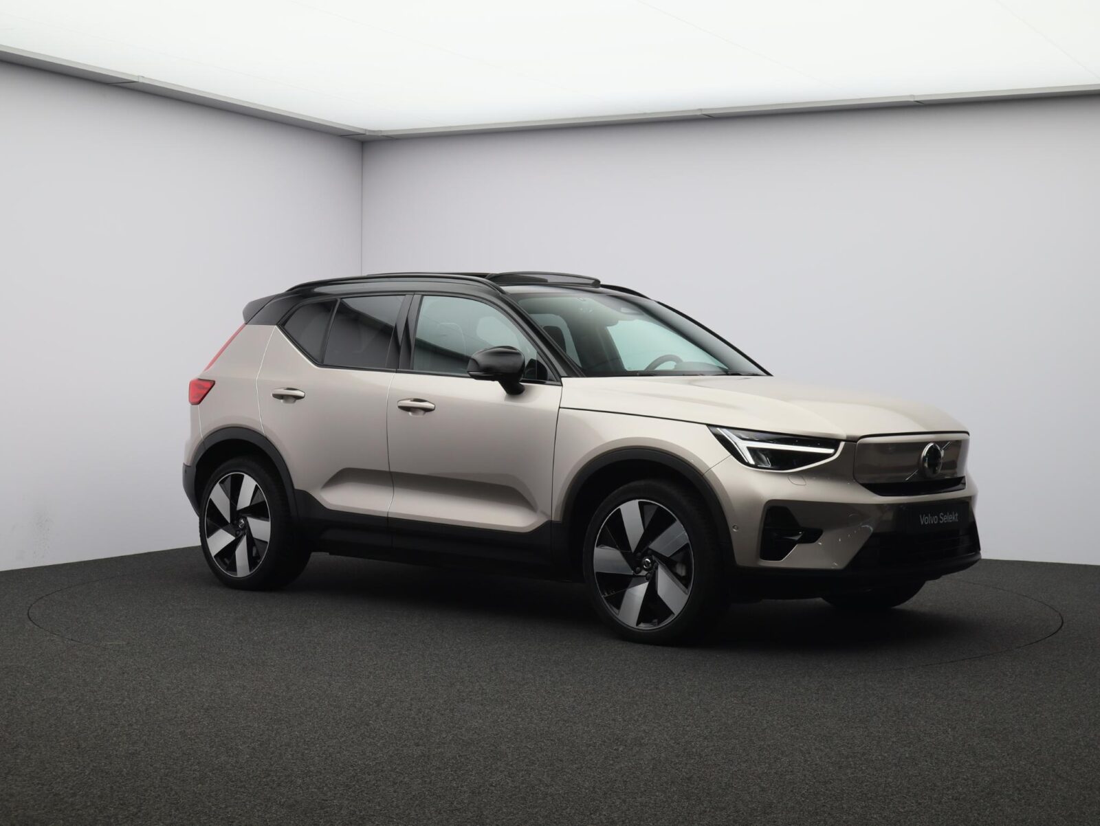Volvo XC40 - Foto 30