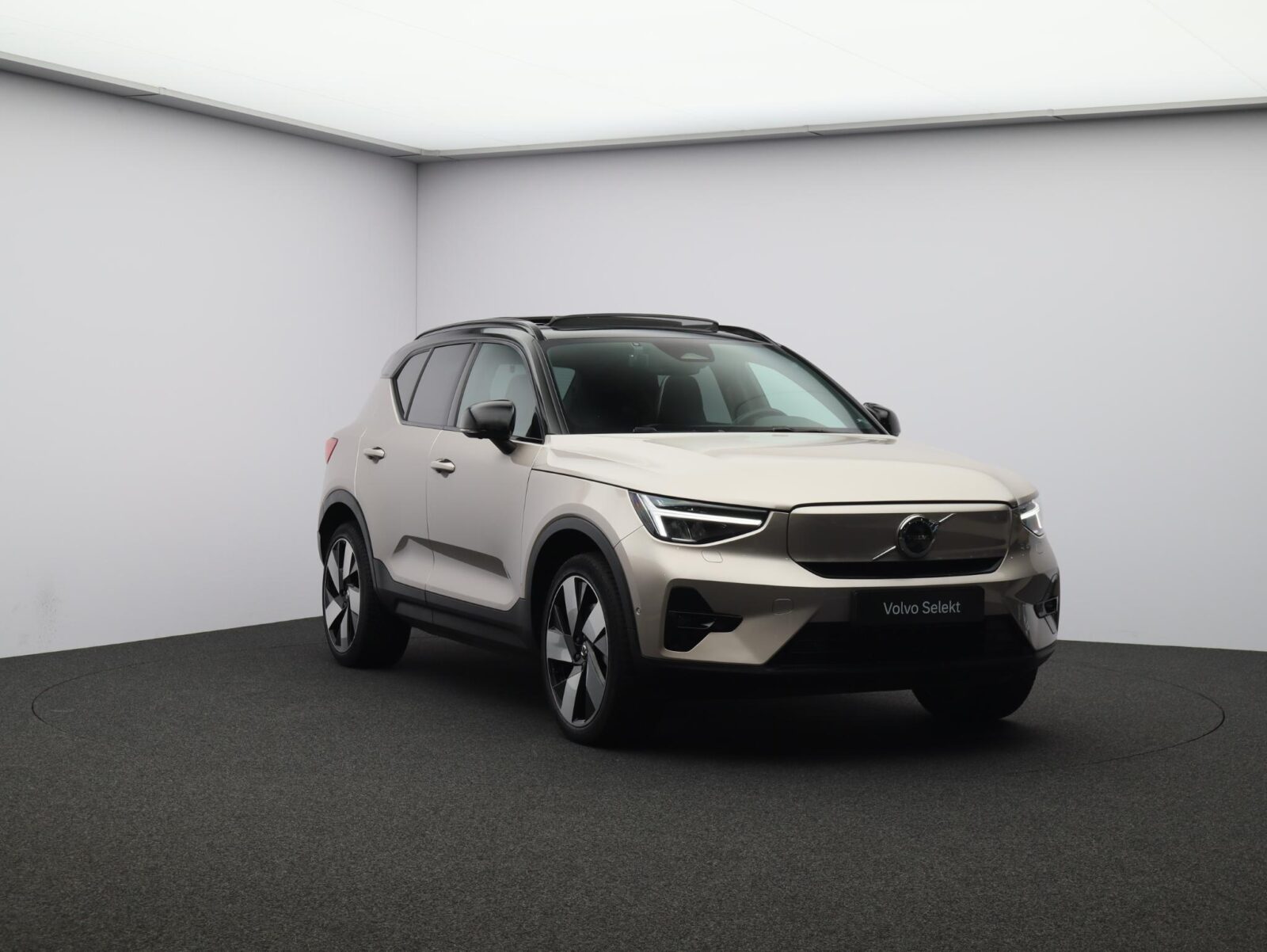 Volvo XC40 - Foto 31