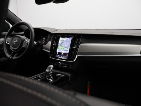 Volvo V90 2.0 T6 Plug-in hybrid AWD Ultimate Dark
