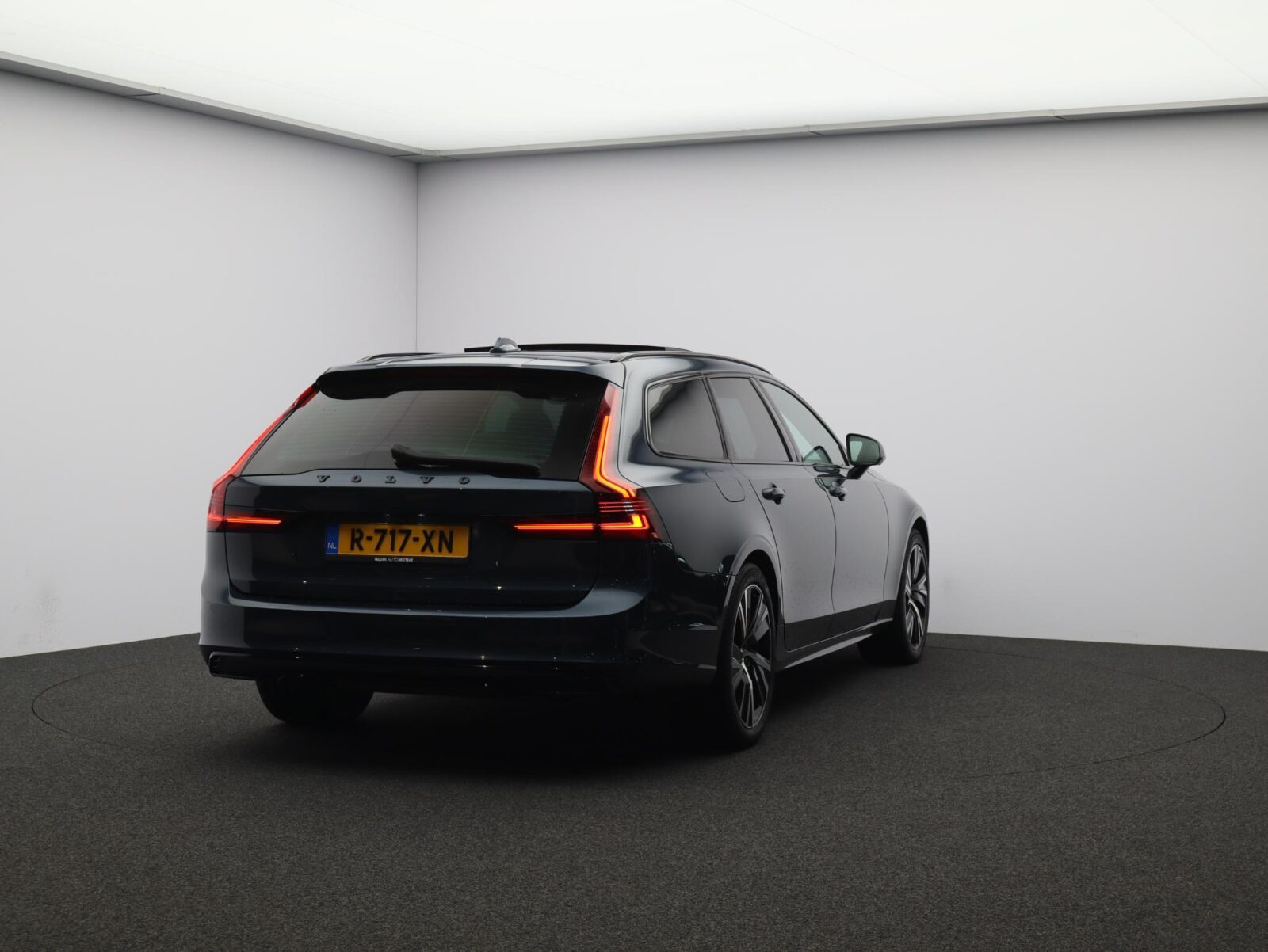 Volvo V90 - Foto 30