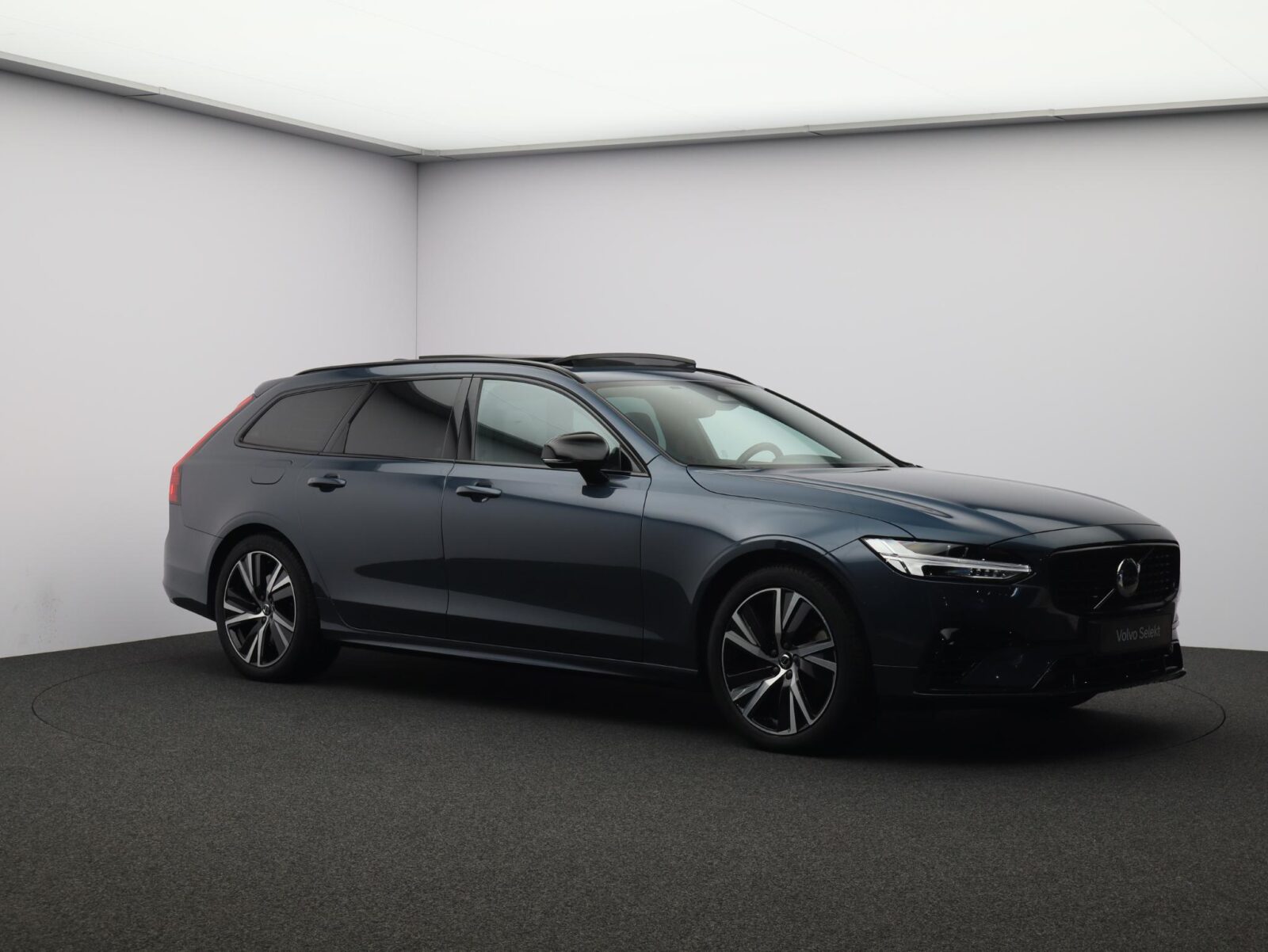 Volvo V90 - Foto 33