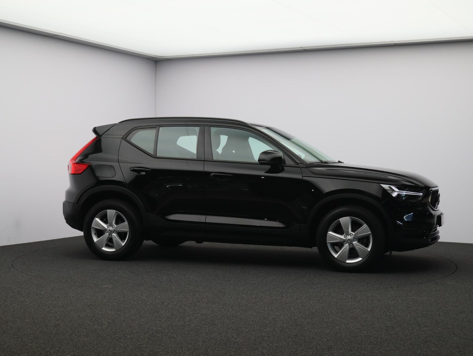 Volvo XC40 - Foto 24