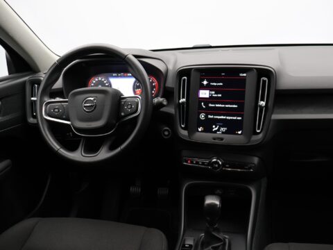 Volvo XC40 1.5 T2 Momentum