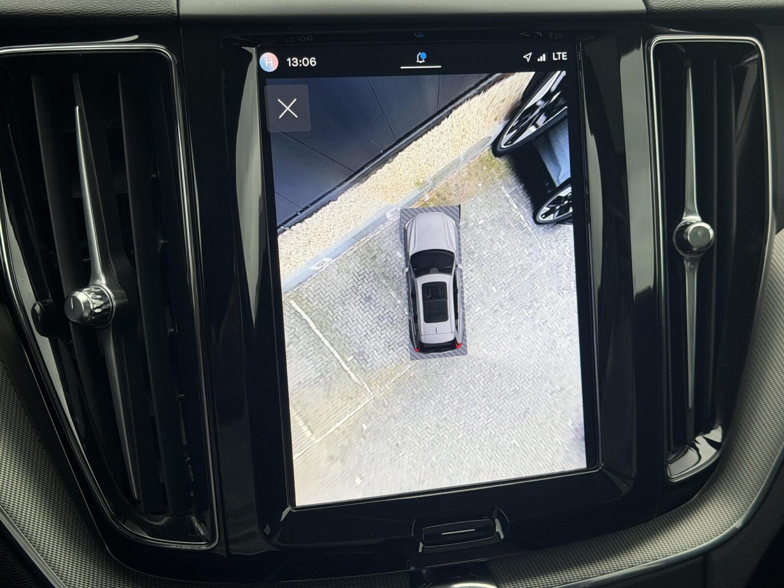 Volvo XC60 - Foto 10