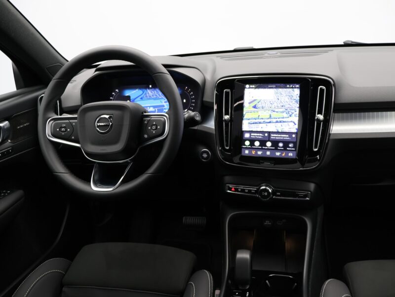 Volvo XC40 - Foto 3