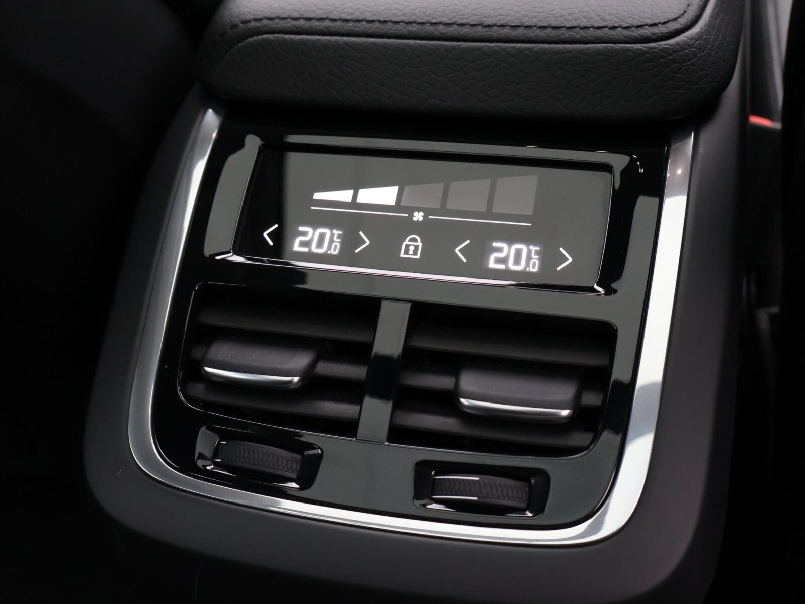 Volvo XC60 - Foto 16