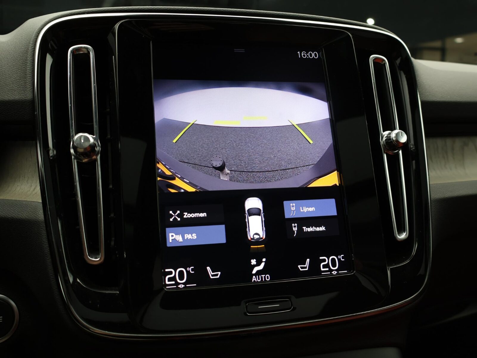 Volvo XC40 - Foto 14
