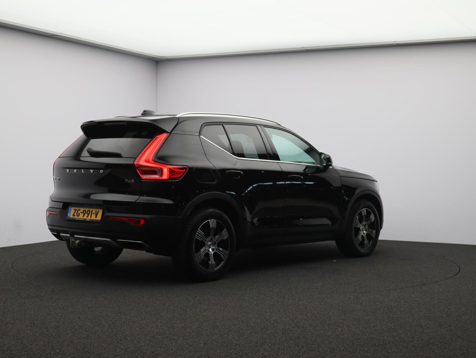 Volvo XC40 - Foto 2