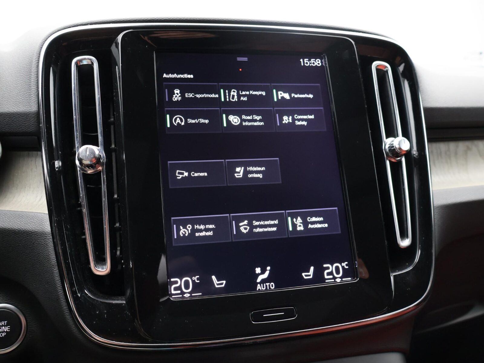 Volvo XC40 - Foto 21