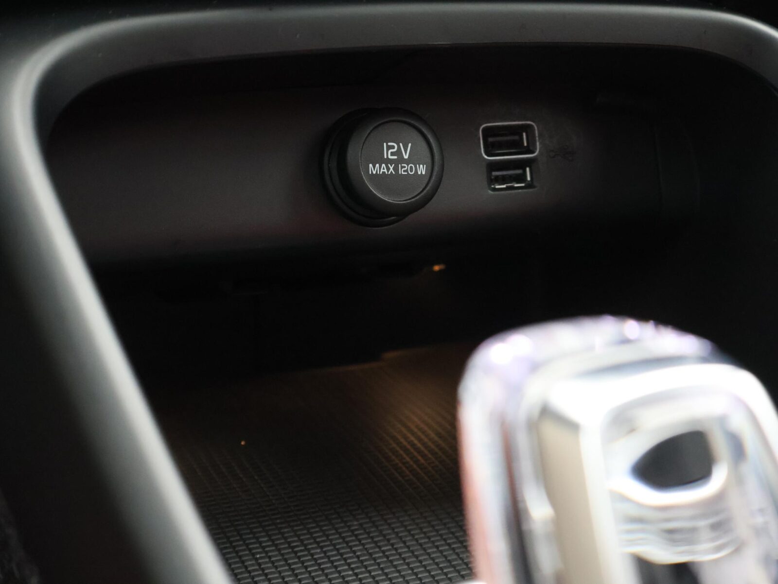 Volvo XC40 - Foto 23