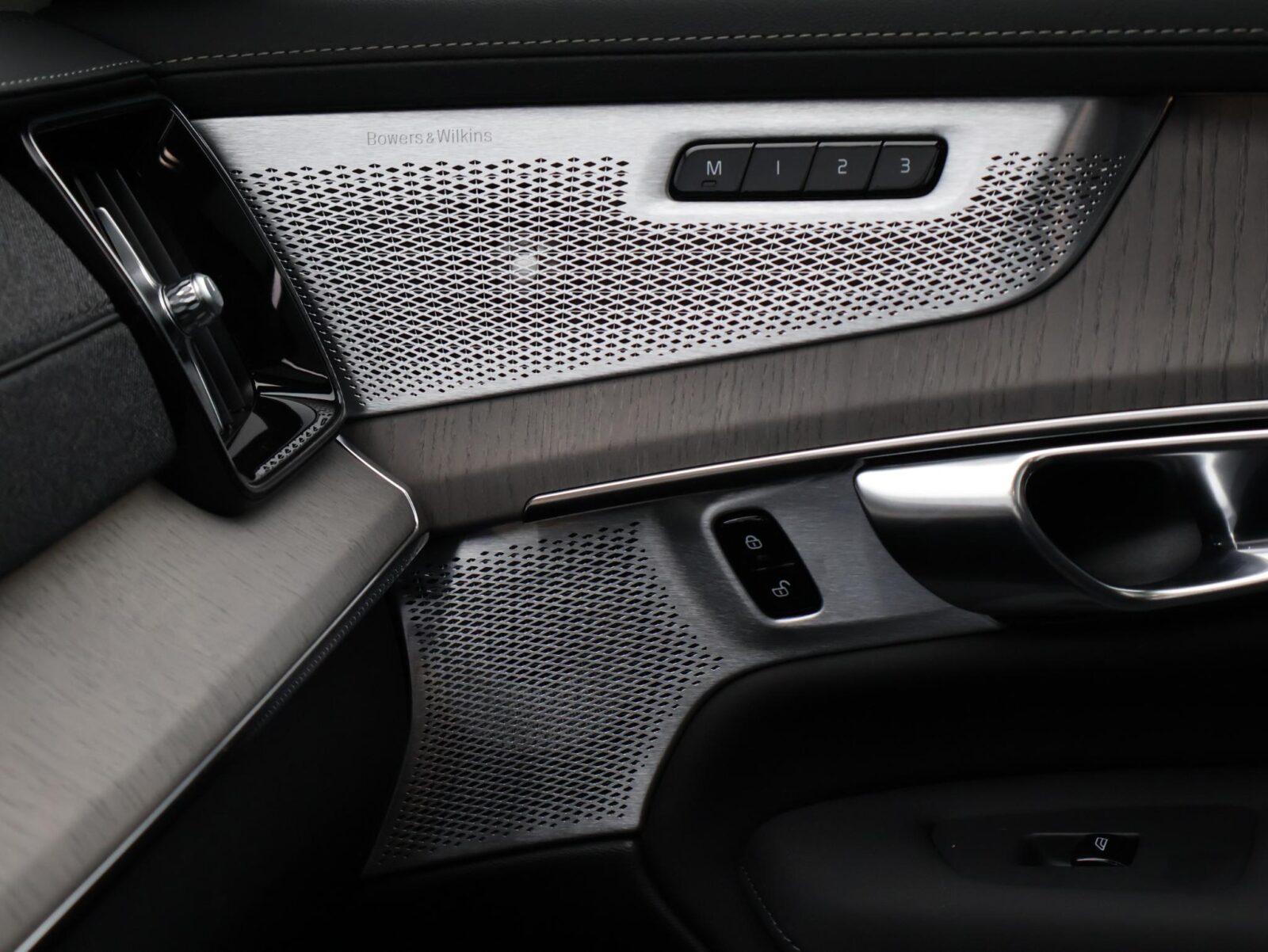 Volvo XC90 - Foto 16